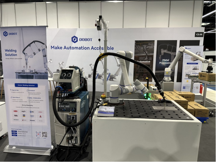 Robotic Welding Automation: How Cobot Welders Transform Manufacturing